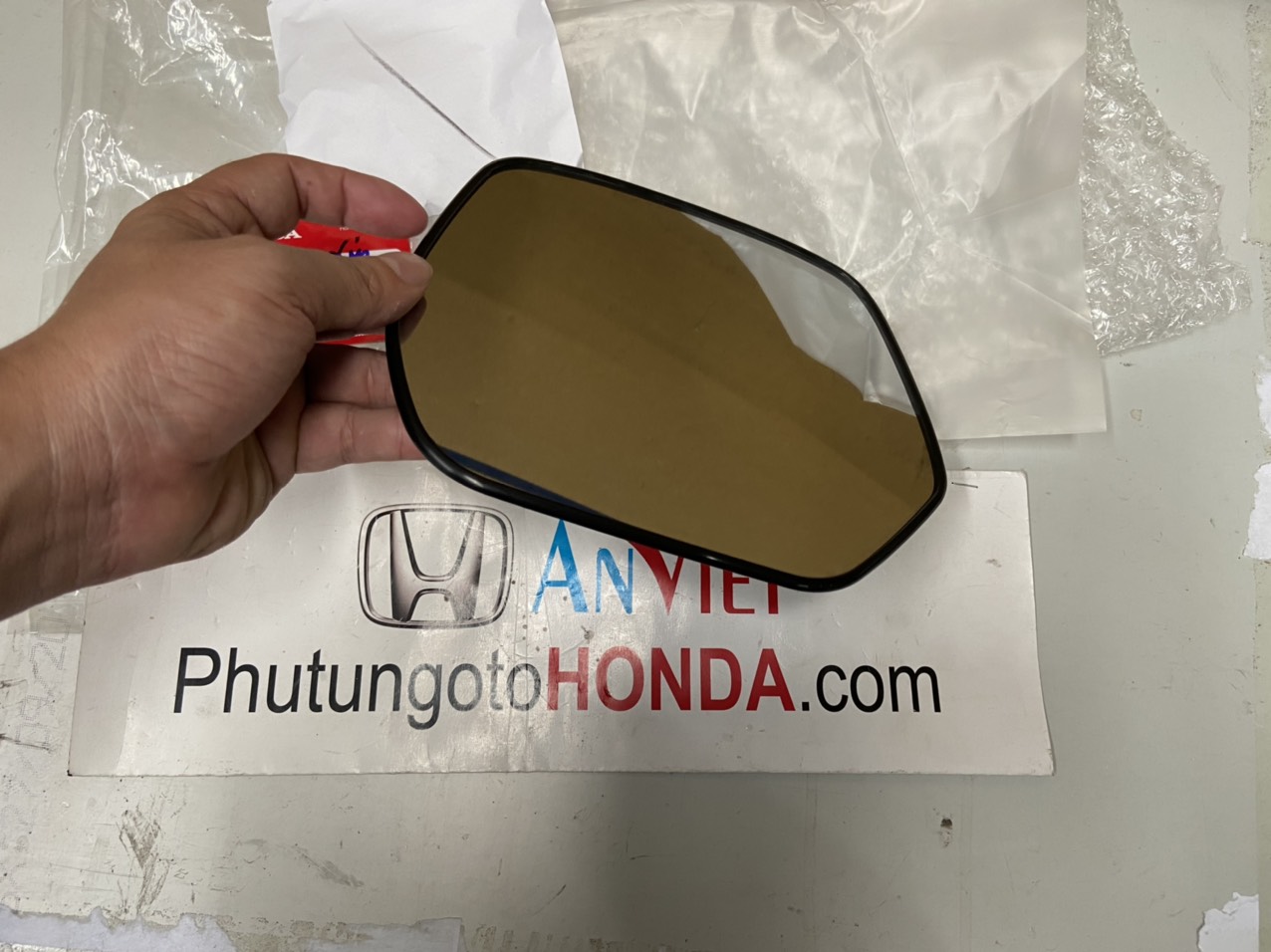 Mặt gương bên lái xe Honda CRV 2018-2022